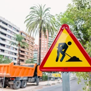 Corso di Formazione pianificazione controllo e apposizione segnaletica stradale in presenza di traffico veicolare - OPERATORI